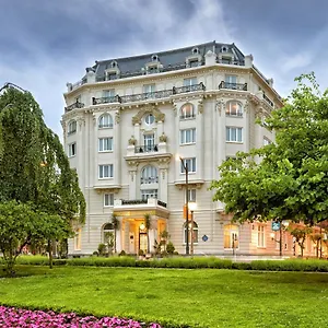 ***** Otel Carlton İspanya